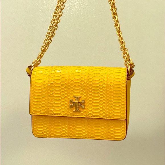 Tory Burch Handbags - Tory Burch leather shoulder bag. Brand New